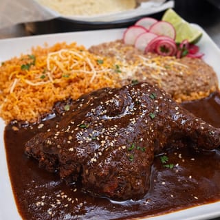 Pollo con Mole