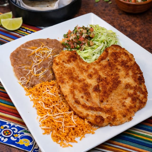 Pechuga de Pollo Empanizado.