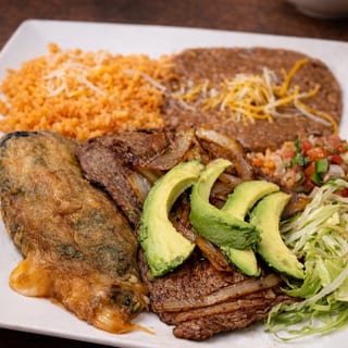 Chile Relleno & Carne Asada